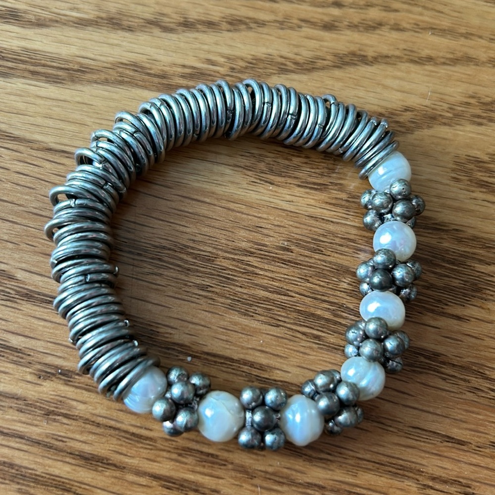 Freshwater pearl and London Links Bracelet